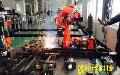 焊接自動化技術(shù)進化史：從手工焊到激光-電弧復(fù)合焊接的工業(yè)躍遷